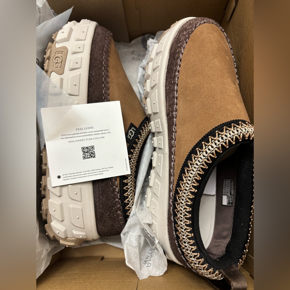 UGG Venture Daze Shoe - Brown